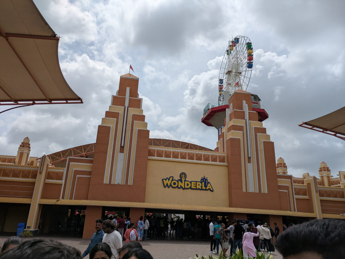 Team outing at Wonderla